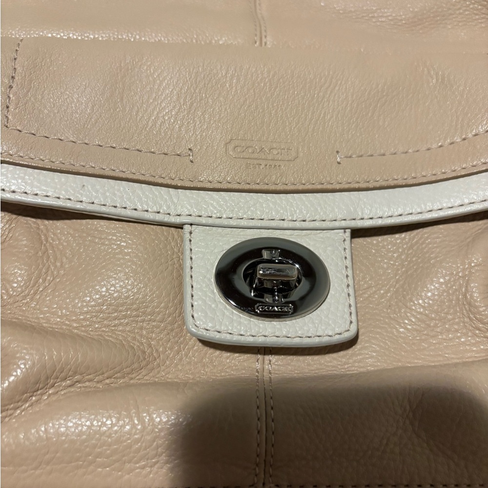 Coach Penelope Beige Leather Shoulder Bag - Picture 2 of 6